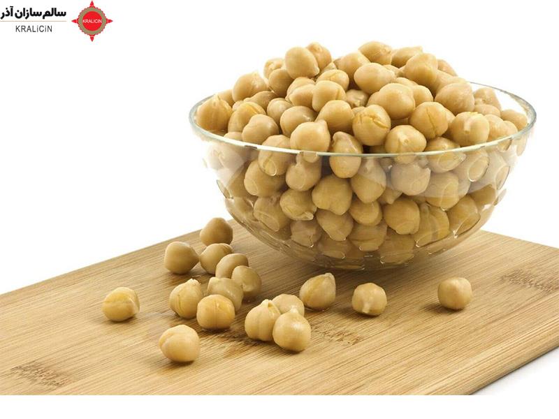 نخود ابگوشتی یک غذای محبوب و سنتی در بسیاری از کشورها است، از جمله ایران. این غذا از ترکیب نخود، گوشت و ادویه‌ها تهیه می‌شود و دارای خواص و مزایای غذایی زیادی است. در زیر تعدادی از خواص معروف نخود ابگوشتی را بررسی می‌کنیم: