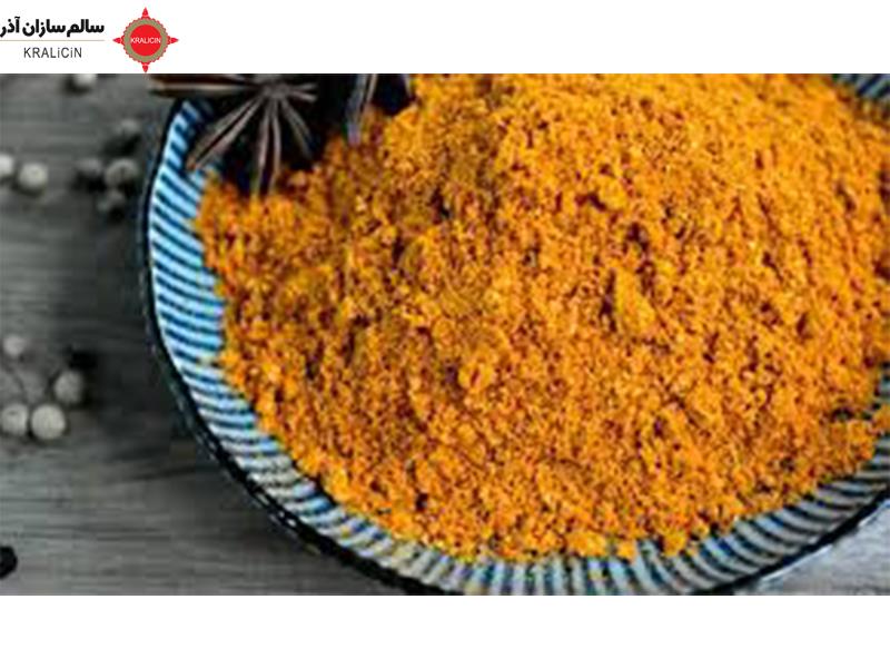 پودر کاری یکی از انواع ادویه‌ها است که در آشپزی مورد استفاده قرار می‌گیرد. این پودر معمولاً ترکیبی از چندین ادویه مختلف است که در کشورهای هند و پاکستان متداول است و در غذاهای آسیایی به کار می‌رود.  مرکباتی، تند، گرم و شیرین از اجزای معمول پودر کاری هستند که به غذاها طعم و مزه متنوعی می‌بخشند. این مجموعه از ادویه‌ها معمولاً شامل زیره سیاه، دارچین، هل، دارچین سیلندی، دانه تخمه، ریحان، کیسه‌ی دانه، زنجبیل، فلفل سیاه، فلفل سیاه دانه‌ای، تخمه خردل، تخمه شمردان، دانه فلفل قرمز و زردچوبه است. همچنین، د